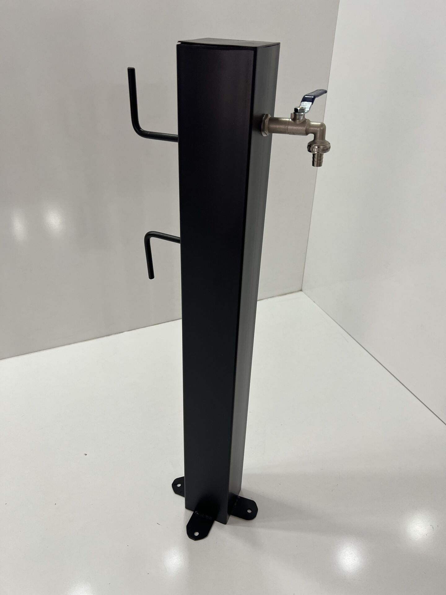 Metal çeşme kare model