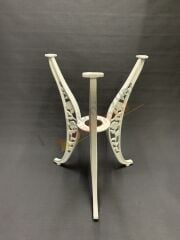 DÖKÜM GÜLLÜ MASA AYAK-