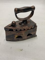 Antik ütü-kömürlü ütü