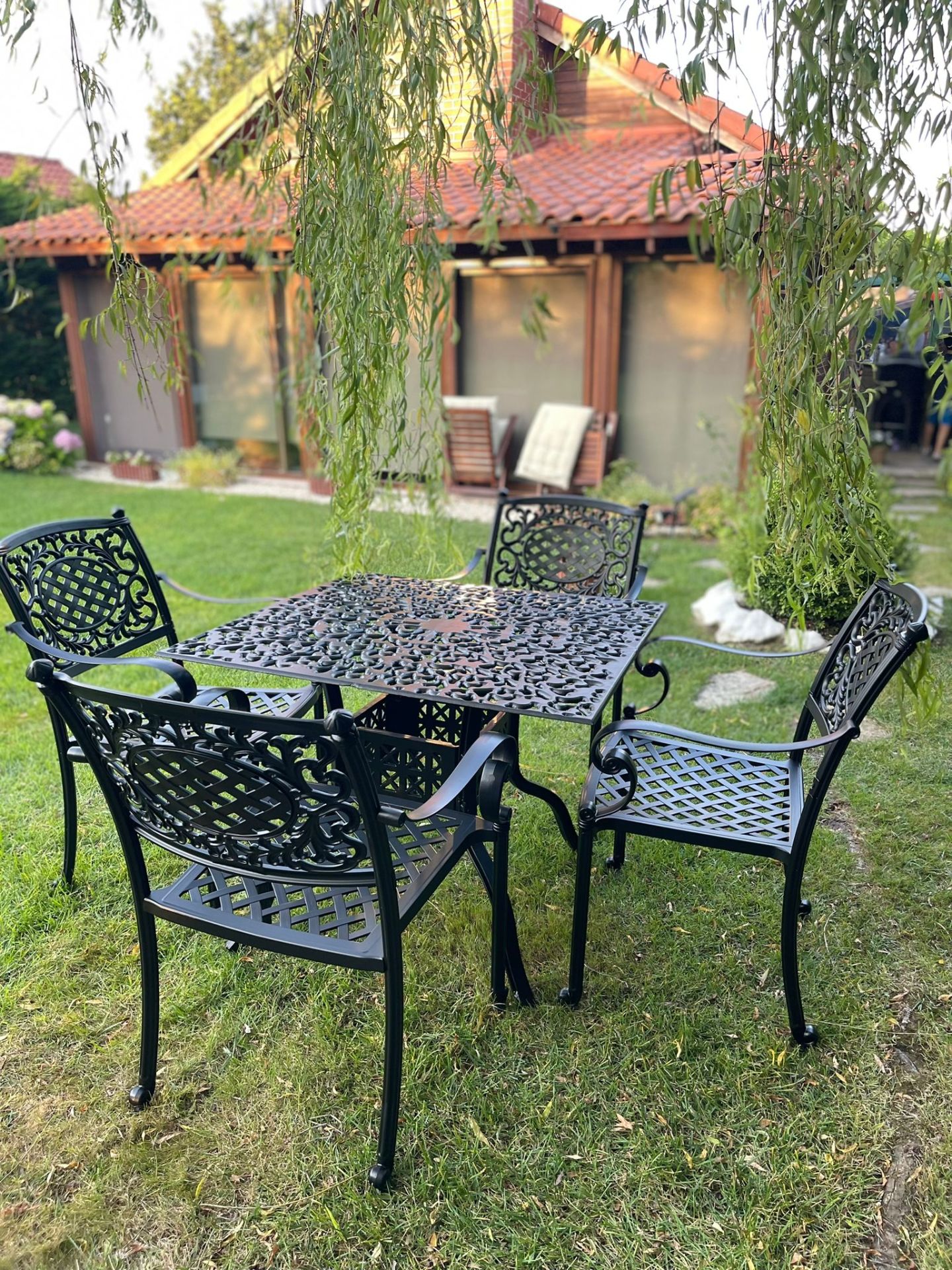 Ferforje geniş döküm sandalye kare masa takımı