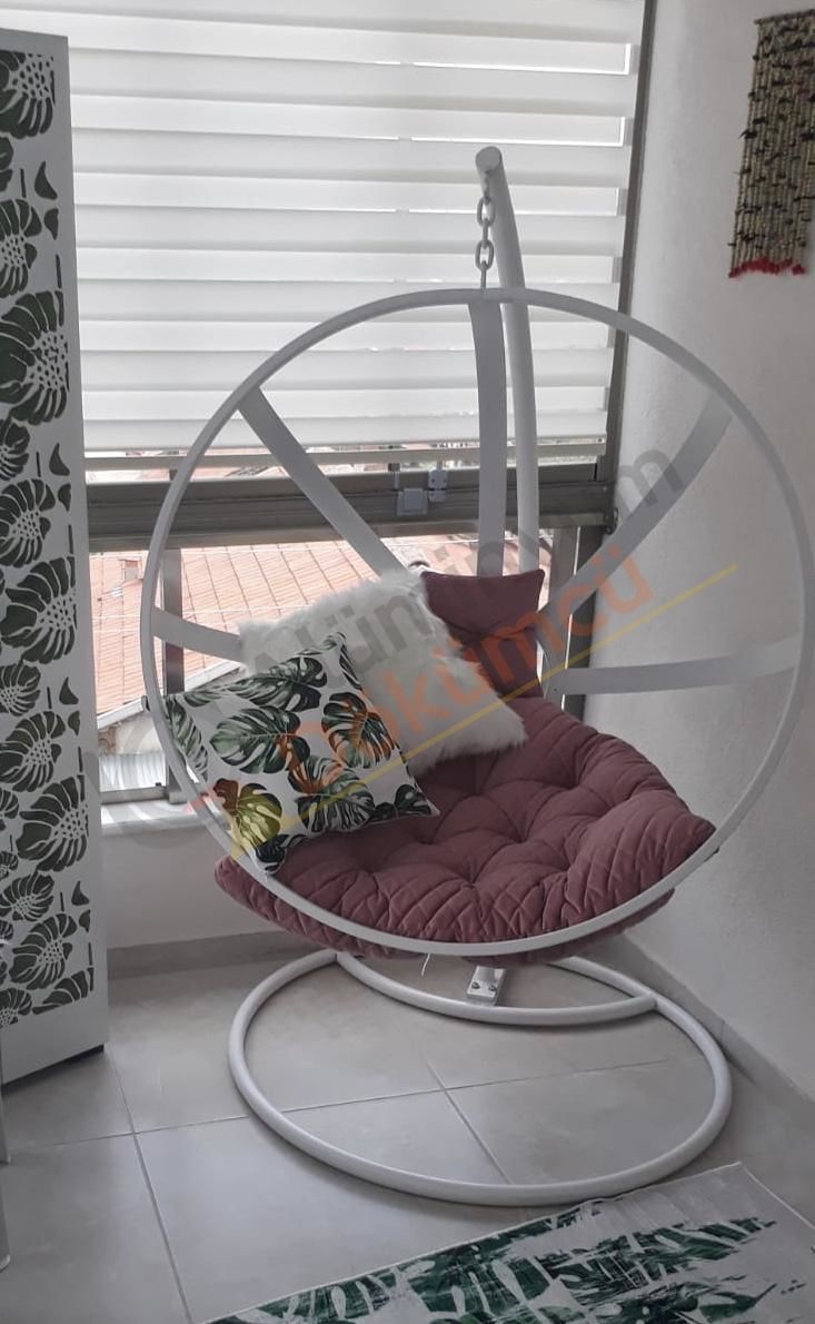 Modern salıncak pembe minderli