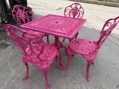 Döküm güllü kare masa fuşya