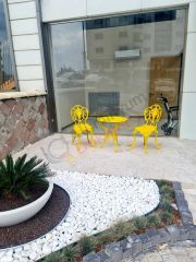 Sarı döküm sandalye masa takım