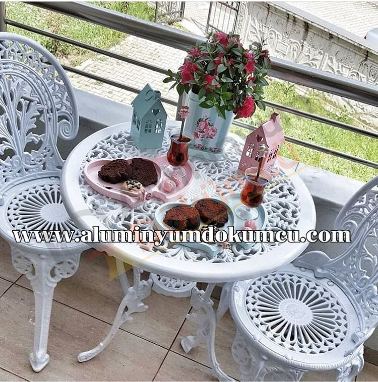 Döküm Osmanlı 1 masa 2sandalye