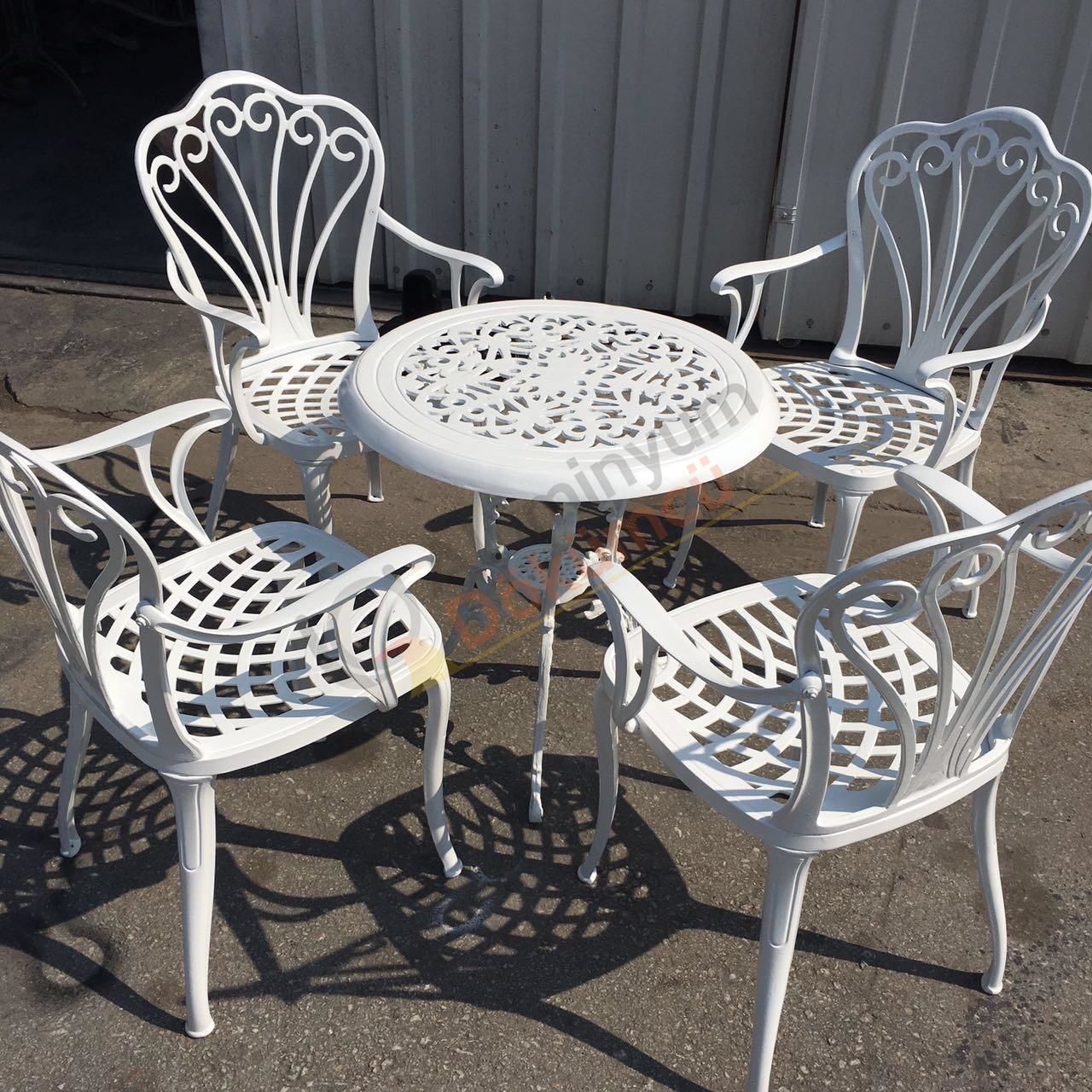 Kuğu döküm sandalye kalın Osmanlı masa