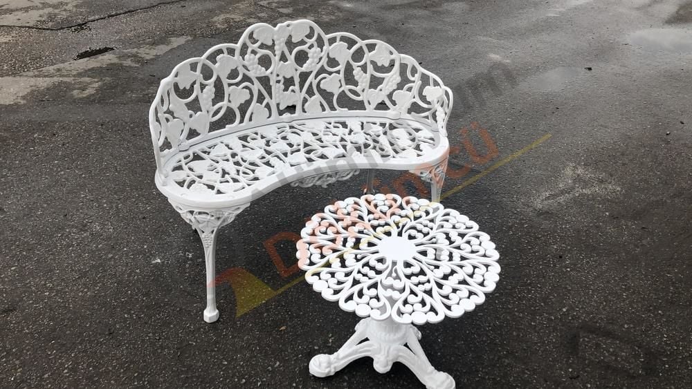 Üzümlü bank sedir kuğu sehpa