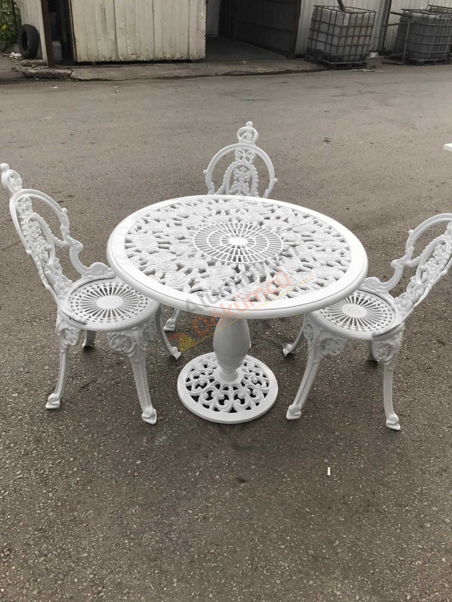 Padişah sandalye 90 çap güllü masa