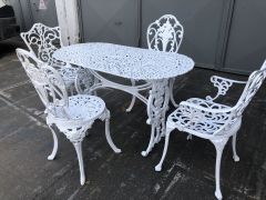 Oval masa küçük 118 cm 58 cm sandalye 2 kollu 2 kolsuz