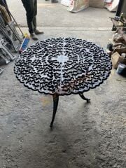 Döküm kuğu masa 90 cm çap yuvarlak