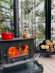 Şömine soba -yan camlı-altlıklı-odunluklu