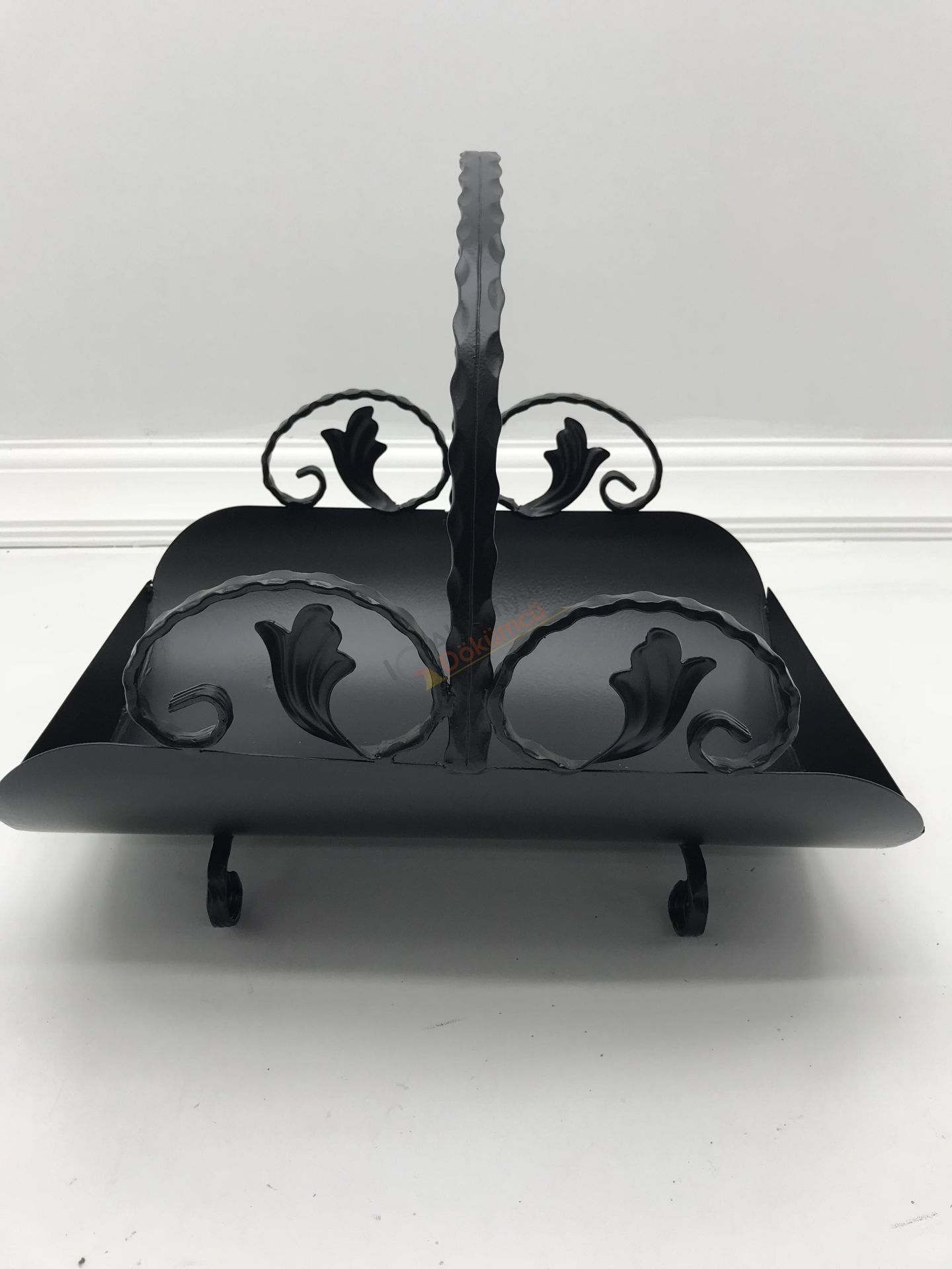 Soba şömine Ferforje odunluk