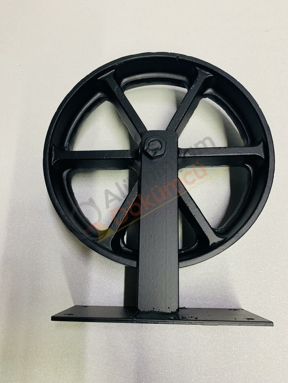 DÖKÜM TEKER 22 CM