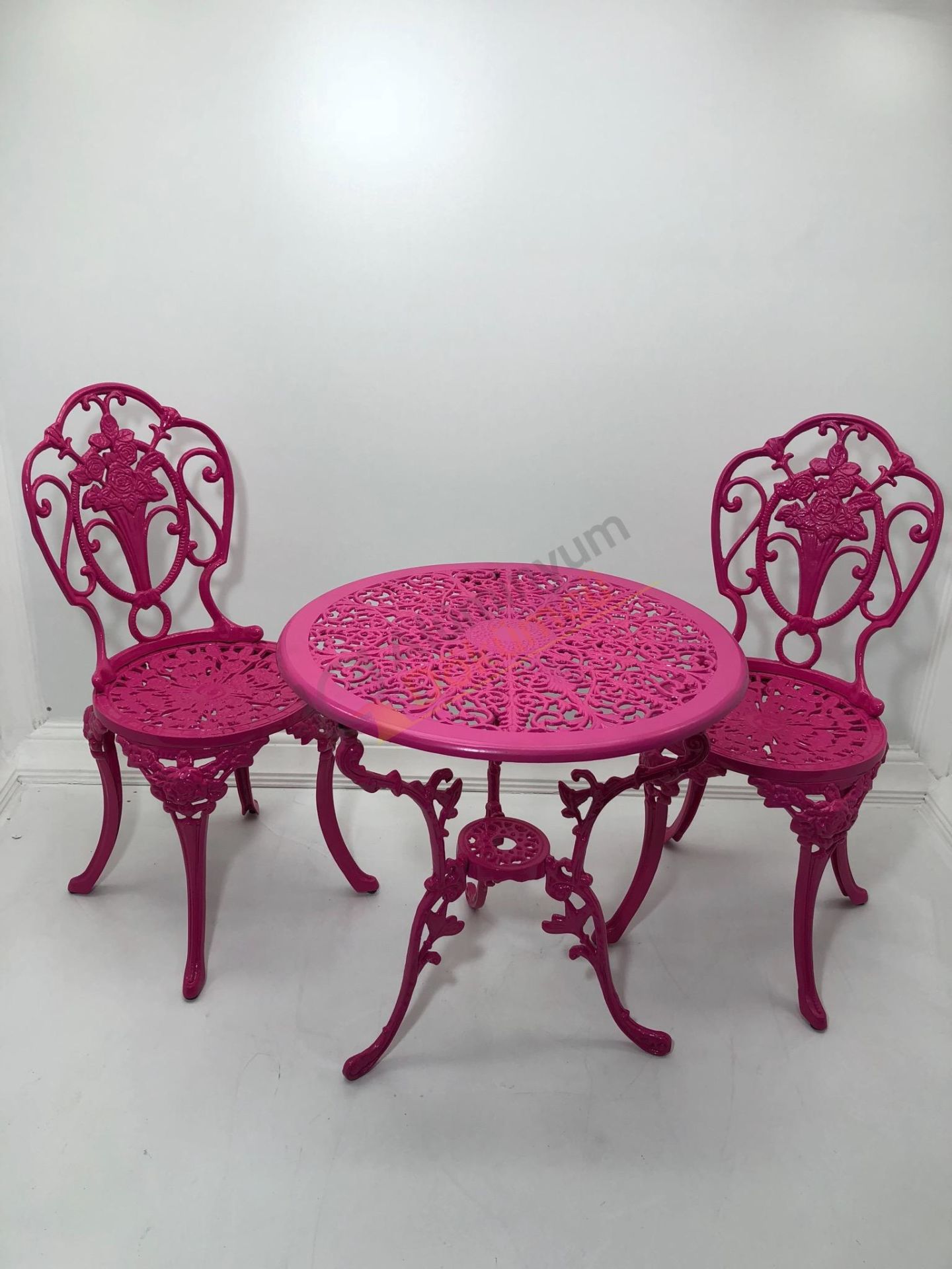 Güllü döküm masa sandalye