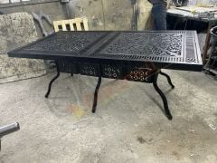 Yemek masası