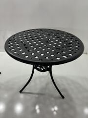 Döküm masa 68 cm  çap yükseklik 65 cm