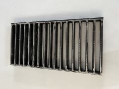 Demir metal ızgara (30x50x4 cm)