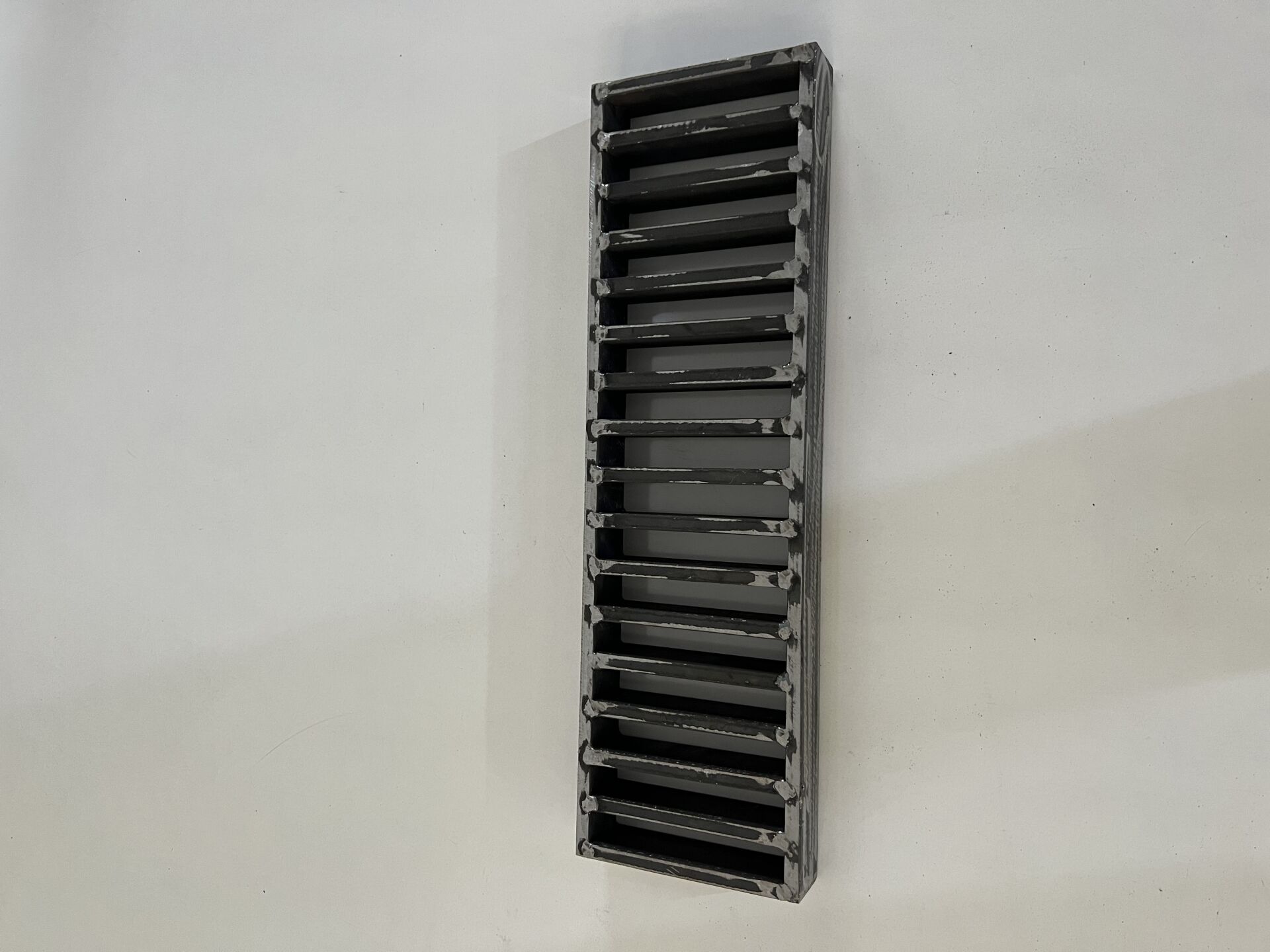 Yol ızgarası metal (10x50x4 cm)