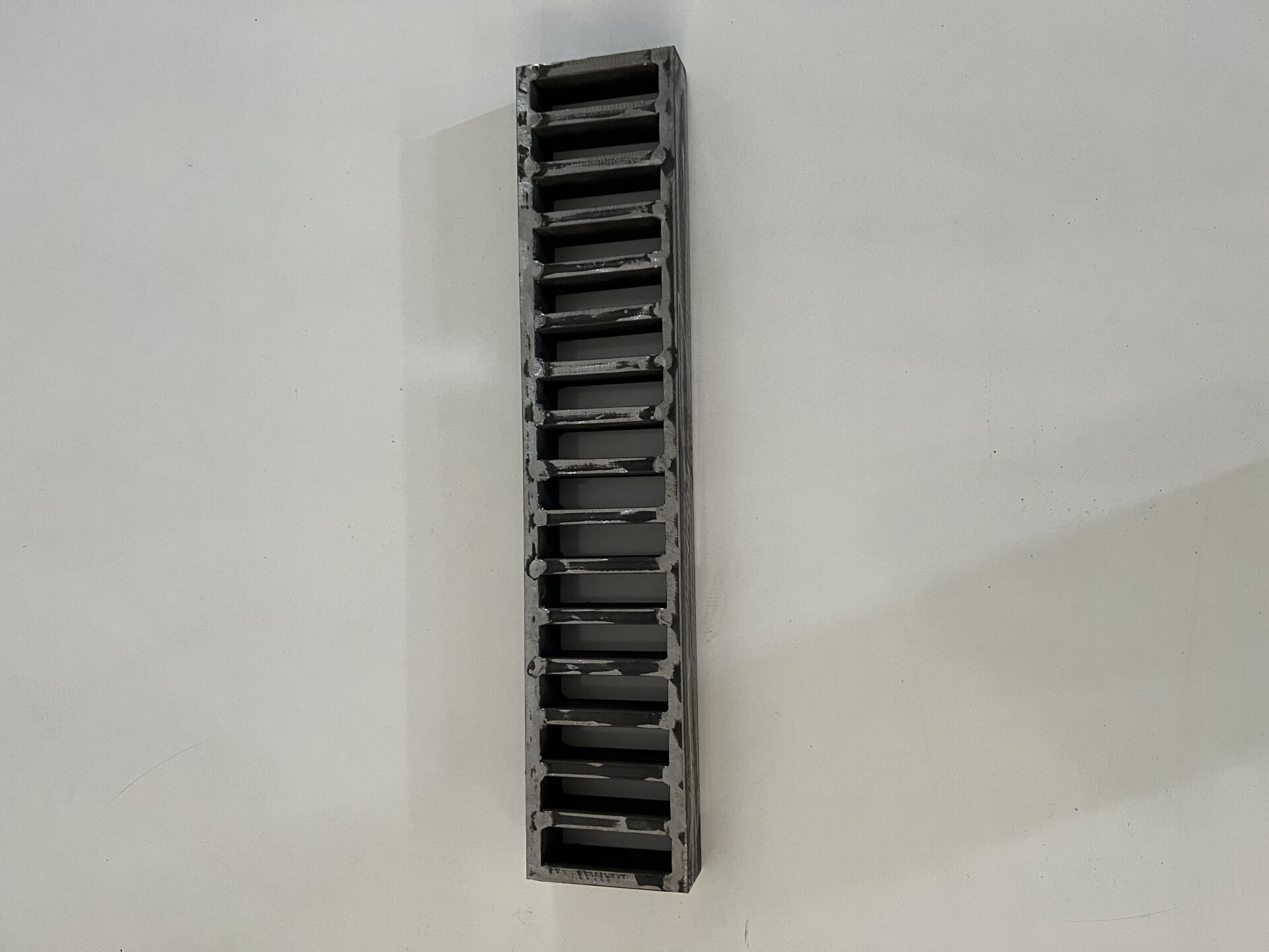 Su gider ızgarası metal (5x50x4cm)