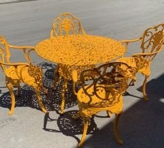 Döküm Sarı takım 100 cm masa güllü sandalye
